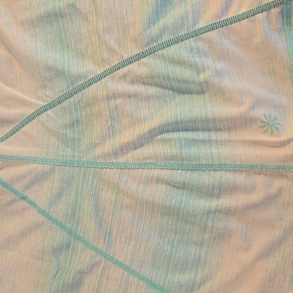 Athelta Green And White Tee Polyester And Spandex. Size Small - Picture 5 of 5